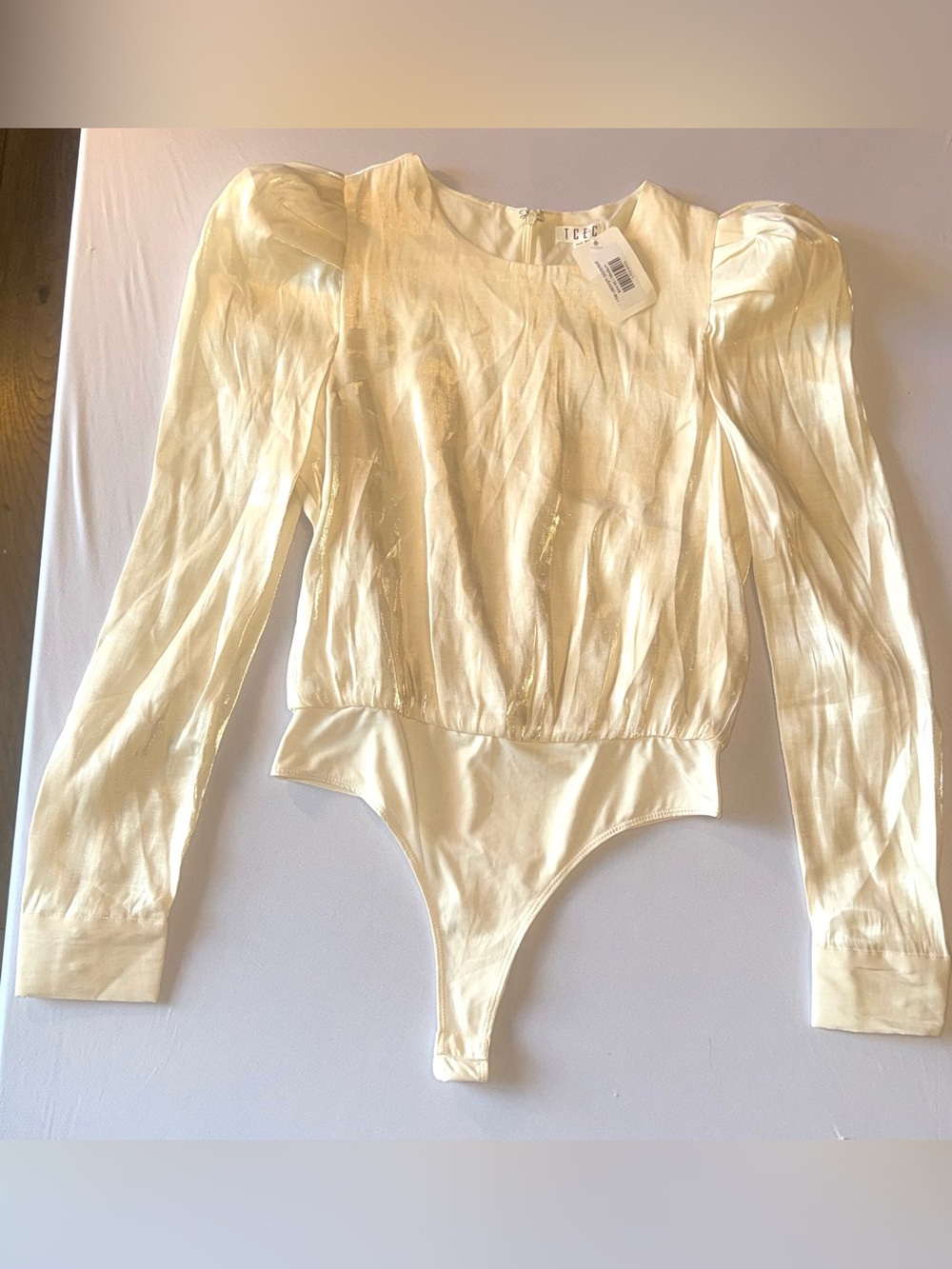 Women’s TCEC Off White Cream The Jacklyn Bodysuit Blouse Long Puffy Sleeves Med